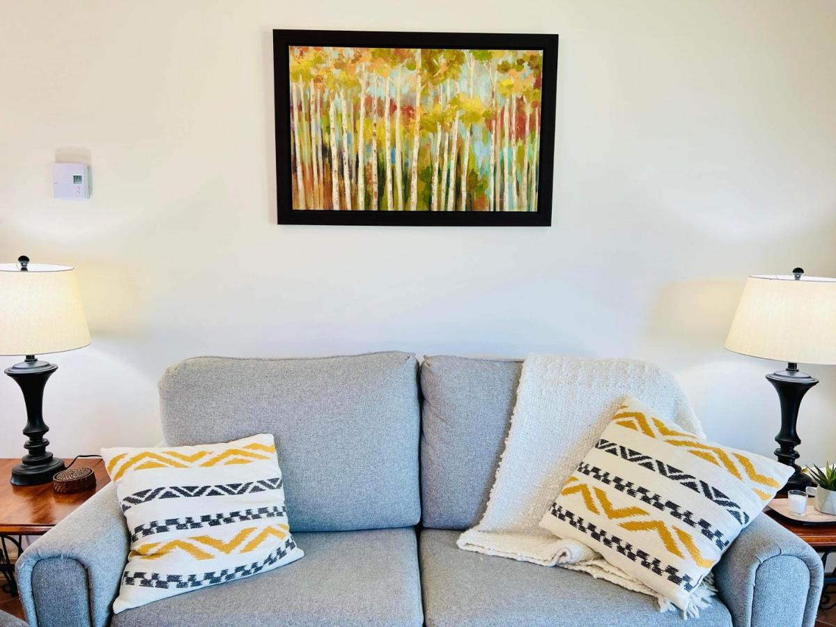 Superbe Condo Plage-Memphremagog Εξωτερικό φωτογραφία